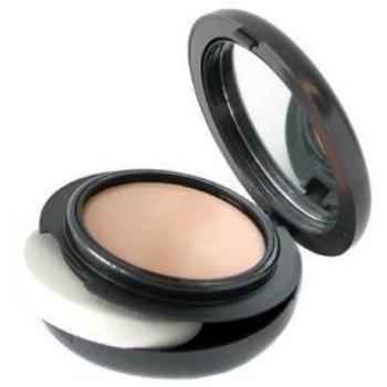 Mac Studio Fix Compact Powder and Foundation 15g Shade NC50