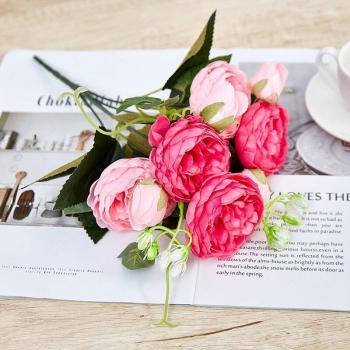 Bouquet de fleurs artificielles pour fête
