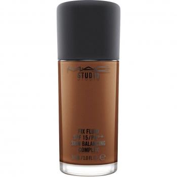 Base de Maquillaje Studio Fix Fluid SPF 15
