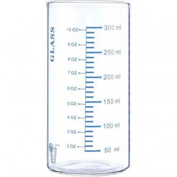 Einfache Glas-Messbecher-Tasse