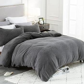 Bedsure SuperKing Fleece Pillowcase Set