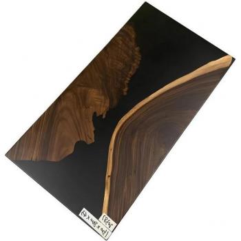 Designer Esstisch aus massivem Holz