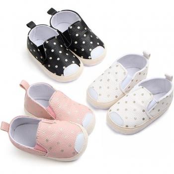Zapatos adorables para bebés y niños pequeños