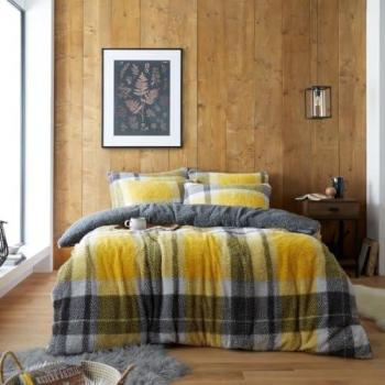 Checkered Teddy Fleece Bedding Bundle