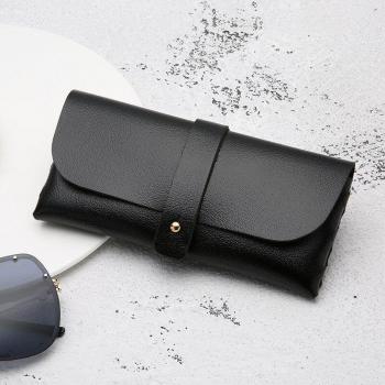 Estuche Portátil de Cuero Premium