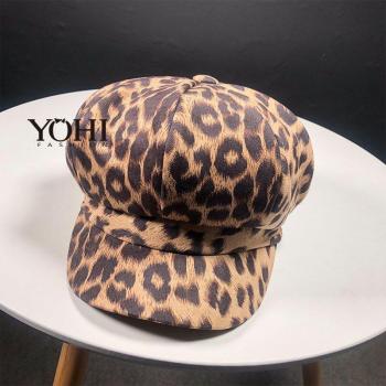 Gorro de Cuero Antiguo para Mujeres