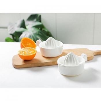 Handheld Citrus Juicer for Healthy Drinks