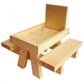 Ecureuil Tamia Banc en Bois