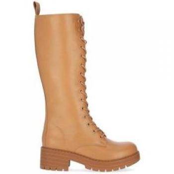 Chika10 Bota Dallas 03 en tono Camel – Estilo mujer