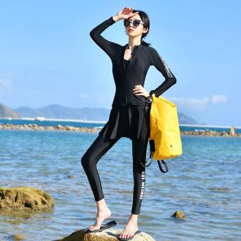 5-Piece Women's Beach Swimsuit Set