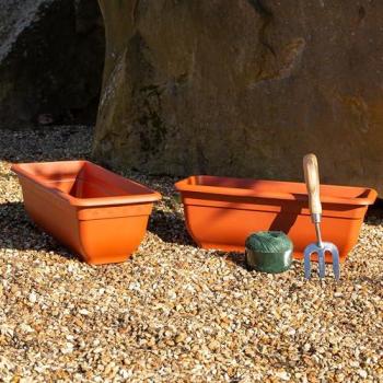GreenGlaze Plastic Trough 47cm
