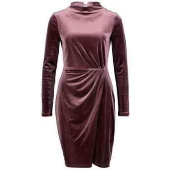 Samt-Raffkleid für besondere Anlässe