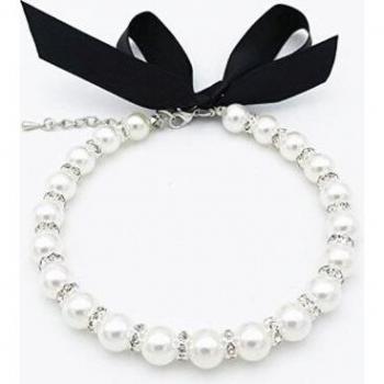 Collar de Perlas con Accesorios Lujosos