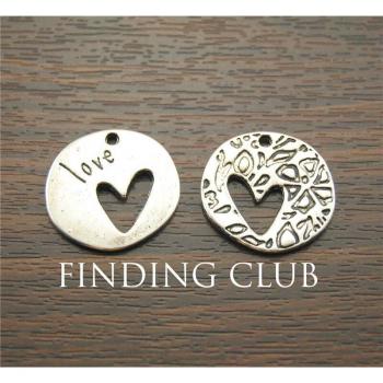 Charms Coeur Antique en Zinc 21x22mm