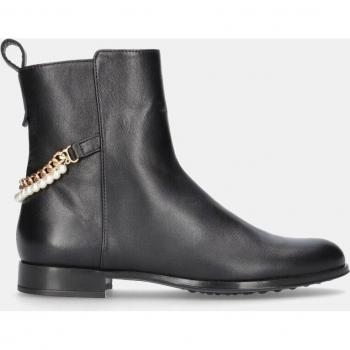 Botines de napa negra con detalles dorados y perlas