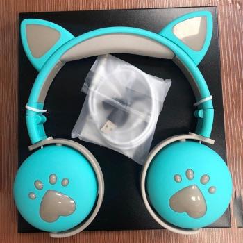Wireless Cute Cat Headphones with Flashing Lights