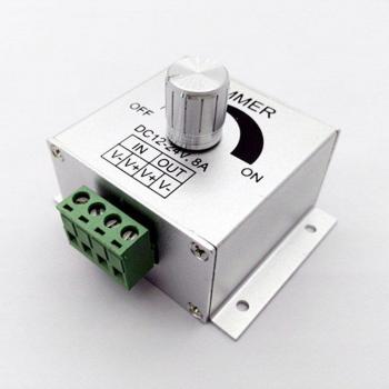 Regulador de Brillo LED 12V 8A con Sensor PIR y Controlador de Intensidad