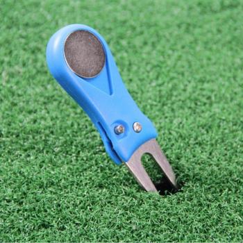 Magnetisches Golf Divot Reparaturwerkzeug mit Switchblade-Funktion