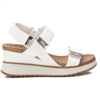 Sandália XTI 143847 modelo branco feminino