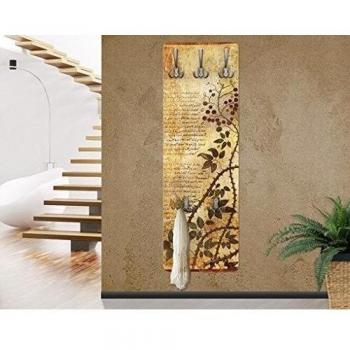 Shabby Chic Flurgarderobe mit ausgefallenen Floral-Details und Haken