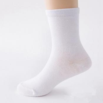 Komfortable Baumwollsocken für Babys