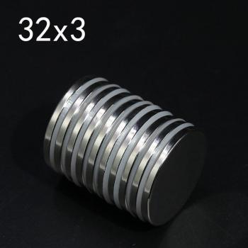 N35 NdFeB Round Magnet 32mm x 3mm