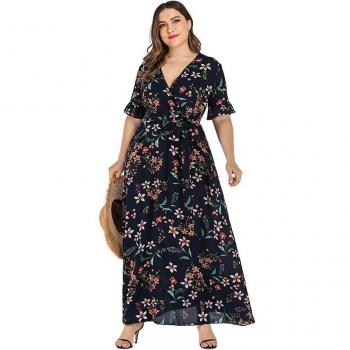 Plus Size Floral Tunic Dress with Belt