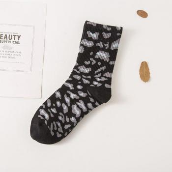 Damen Socken mit Leopardenprint für die Übergangszeit