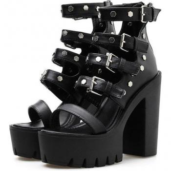 Sandales de Gladiateur à Talon Haut pour Femmes avec Boucle et Détails en Rivets