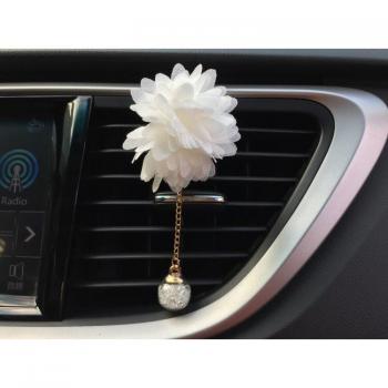 Aimant Parfumé 3D – Ornement de Voiture XCZ515