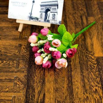 15-Head Artificial Silk Rose Bouquet