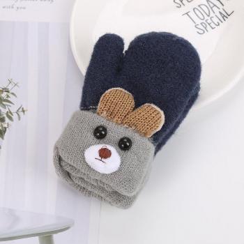 Manoplas de terciopelo para bebés