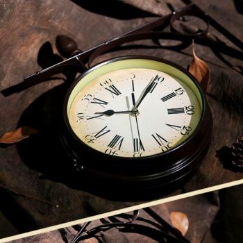 Euro Design Double-Sided Classic Clock