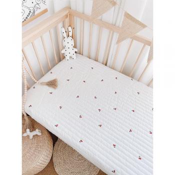 Cherry Star Flower Quilted Mattress Cover for Infants 60*120