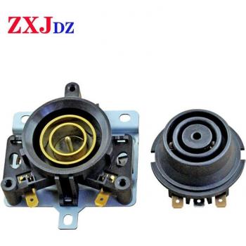 Electric kettle base connection plug