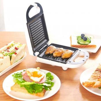 Breakfast Waffle Maker
