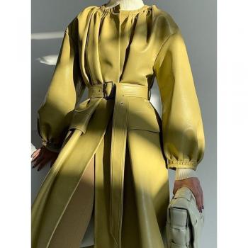 Gabardina de oficina