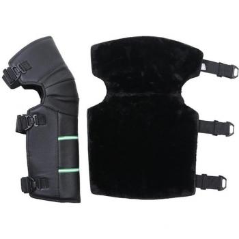 Dicke Kneepads mit Wache – Motorrad‑Winterschutz – Kurz & Warm