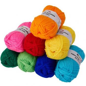 Lot de 8 pelotes acryliques 50g