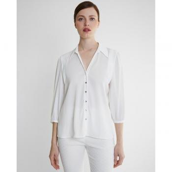 Camisa de mujer de manga francesa y cuello en pico