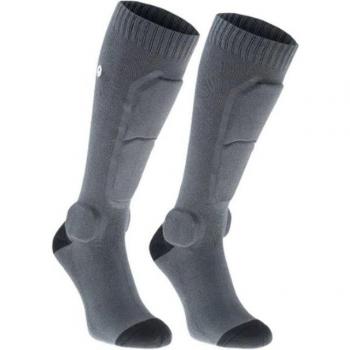 Ropa Masculina: Calcetines Ion y Espinilleras Gris