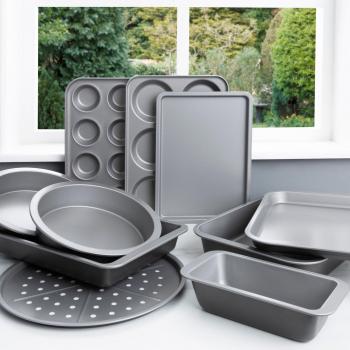 Baker & Salt Medium Silver Bakeware Set