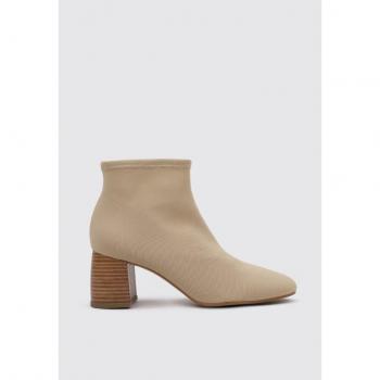 Botín elegante beige Sandra Fontán Boris