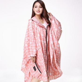 Chubasquero poncho para picnic y excursiones