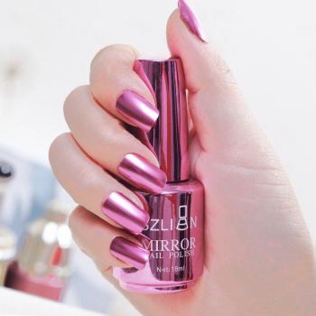 Esmalte de uñas efecto espejo