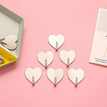 Set de 10 Ganchos de Corazón para Baño y Cocina