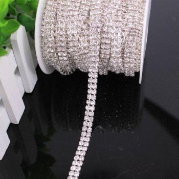 Chaîne de strass à coudre 1 mètre 2-4 rangées argent doré