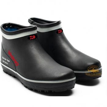 DAIWA Waterproof Rubber Rain Boots for Fishing