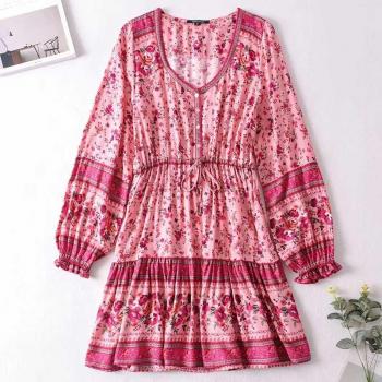 Robe V-Formée Boho Floral, Idéal pour les Femmes Hipster