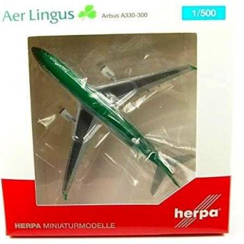 Modèle 1/500 de l’A380‑300 Aer Lingus EI‑FNH, miniatures montées